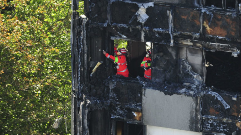 Πύργος Grenfell: Η φωτιά ξεκίνησε από ψυγειοκαταψύκτη-Άμεσο τεχνικό έλεγχο, διέταξε η κυβέρνηση