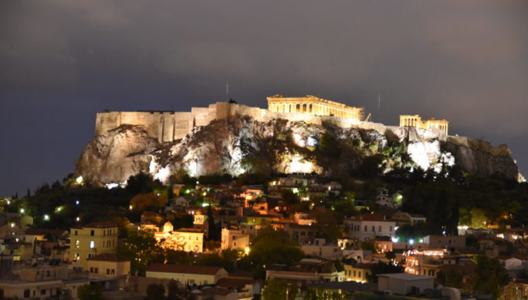 ΕΡΤ2: «Πύργος Αθηνών» – Μια εκπομπή που σε βγάζει έξω!