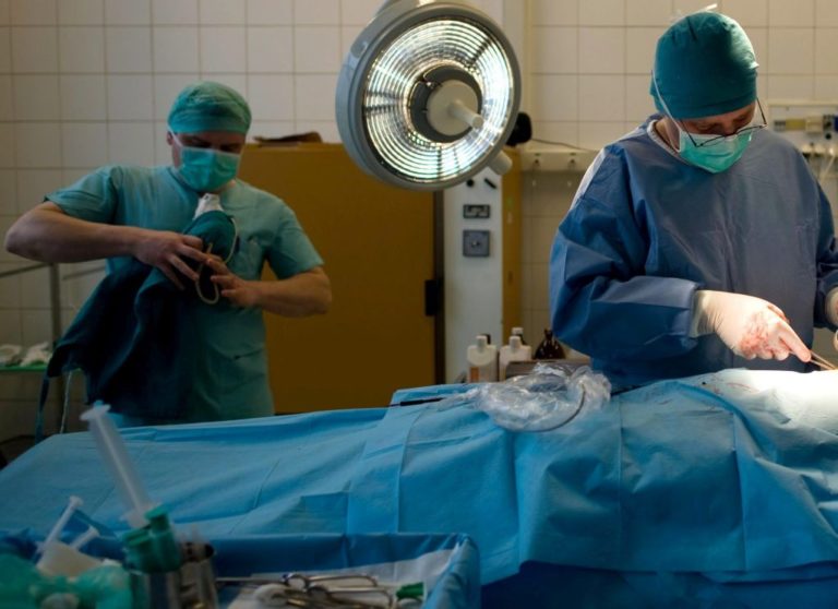 Μπέβερλι Χιλς: Φάκελοι ασθενών εκλάπησαν από  κλινική πλαστικής χειρουργικής