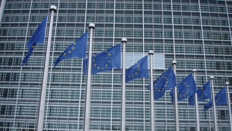 Κομισιόν: Στο 2,2% η ανάπτυξη τα έτη 2019-2020-Παράθυρο για το αφορολόγητο (video)