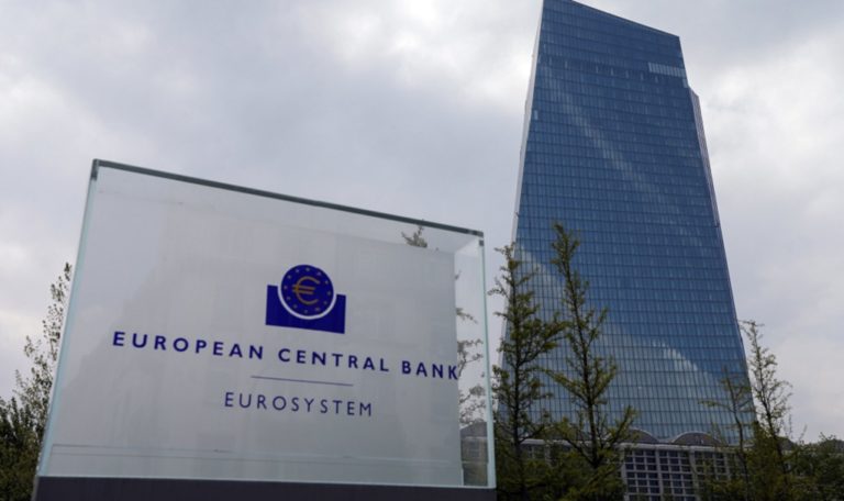 Παραμένουν οι επιφυλάξεις της ΕΚΤ για τη βιωσιμότητα του ελληνικού Χρέους