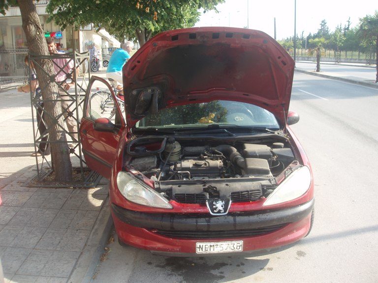 Παραλίγο να «λαμπαδιάσει» Ι.Χ. επί της οδού Σαρίμβεη