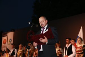 karais2