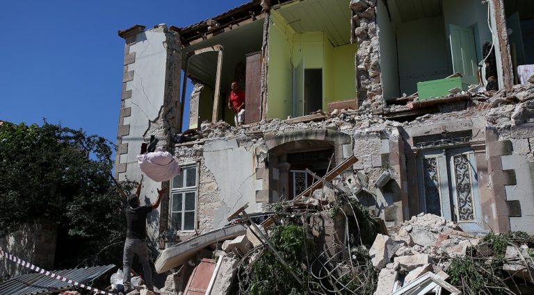 Λέσβος: Πως θα λειτουργήσουν τα σεισμόπληκτα σχολεία