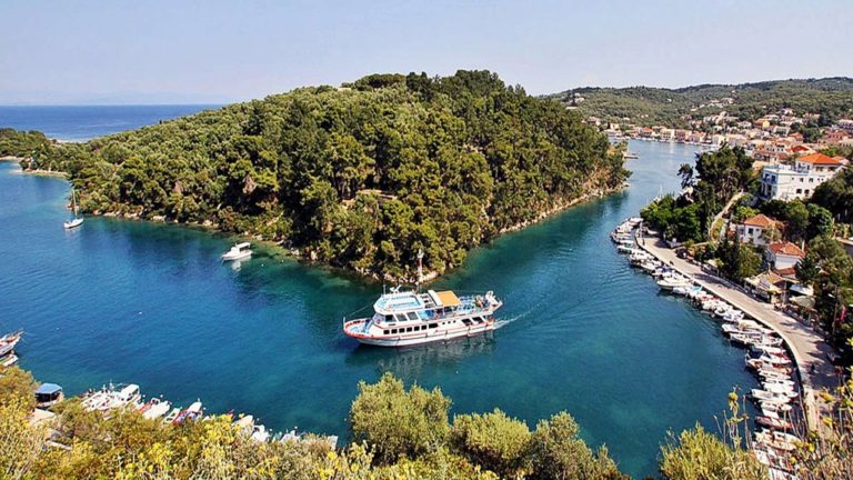 Πολίτικη μουσική στο φεστιβάλ Παξών