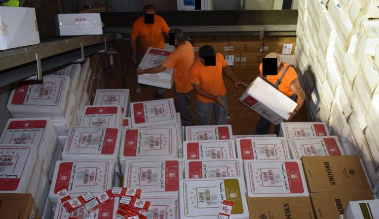 Στις 21/6 στην ανακρίτρια έξι άτομα για το πλοίο με 1,5 εκατ. λαθραία πακέτα τσιγάρα