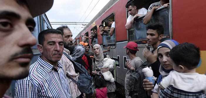 Βουλευτές ΣΥΡΙΖΑ: Καθυστερήσεις στην μετεγκατάσταση προσφύγων
