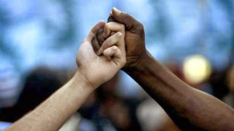 Λέσβος: Μήνυμα νηπιαγωγείου του Καρά Τεπέ κατά του ρατσισμού