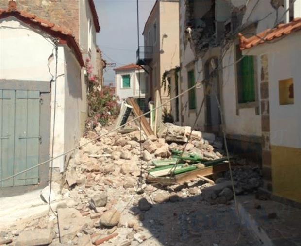 Καταστροφές σε Βρίσα και Πλωμάρι από τον ισχυρό σεισμό στην Μυτιλήνη
