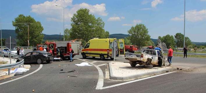 Νεκρές νύφη και πεθερά σε τροχαίο στη Χαλκιδική