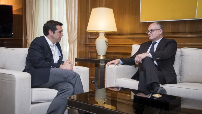 Συνάντηση Τσίπρα-Γκουαλτιέρι: Βασικός στόχος η επιστροφή στην κανονικότητα (video)