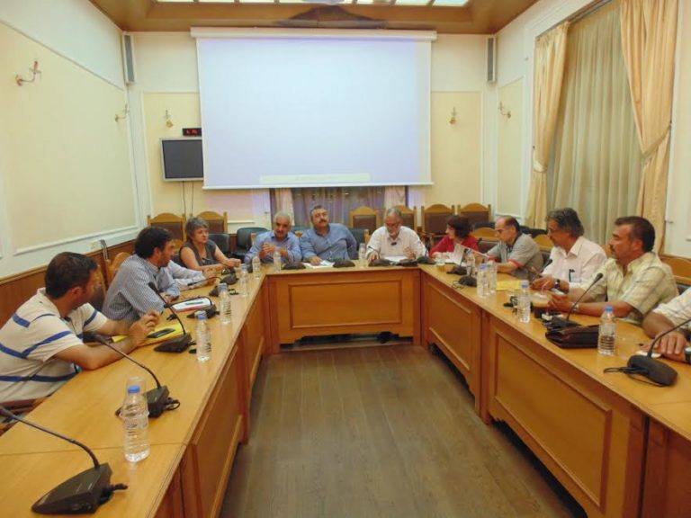 Σύσκεψη στη Περιφέρεια Κρήτης για τα Λινοπεράματα