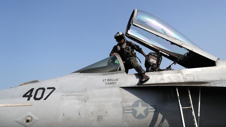Κατάρριψη συριακού αεροσκάφους από αμερικανικό μαχητικό στην επαρχία της Ράκα