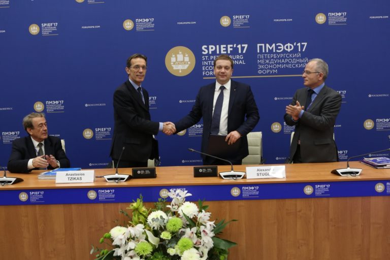 Υπογραφή συμφώνου συνεργασίας ΔΕΘ- Roscongress Foundation