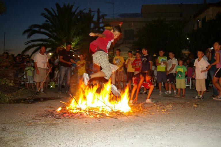 Πτολεμαΐδα: Οι Θρακιώτες ανάβουν τις φωτιές του Αι- Γιάννη