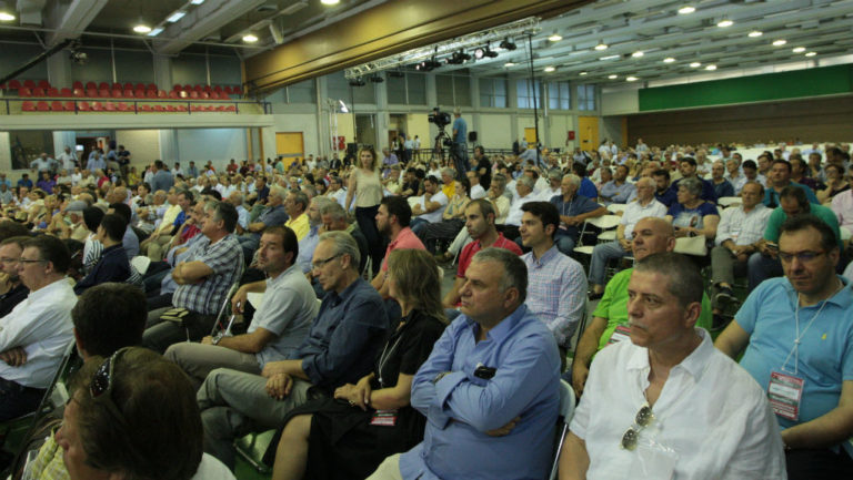 Συνέδριο Δημοκρατικής Συμπαράταξης: Πέφτει η αυλαία με σάλπισμα συστράτευσης