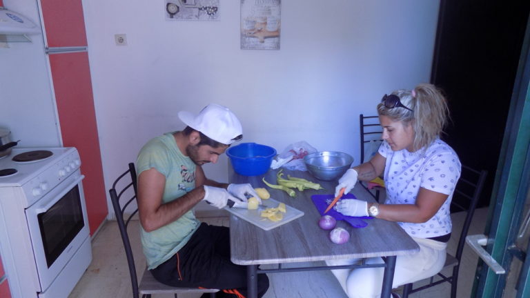 Βόλος: Εργαστήρια μαγειρικής και περιπάτου από την ΑΡΣΙΣ