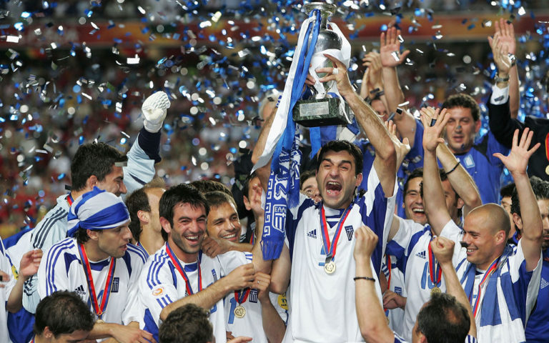 ΕΡΤ1 – Σπορ ιστορίες: «Euro 2004 – Ο θρίαμβος»