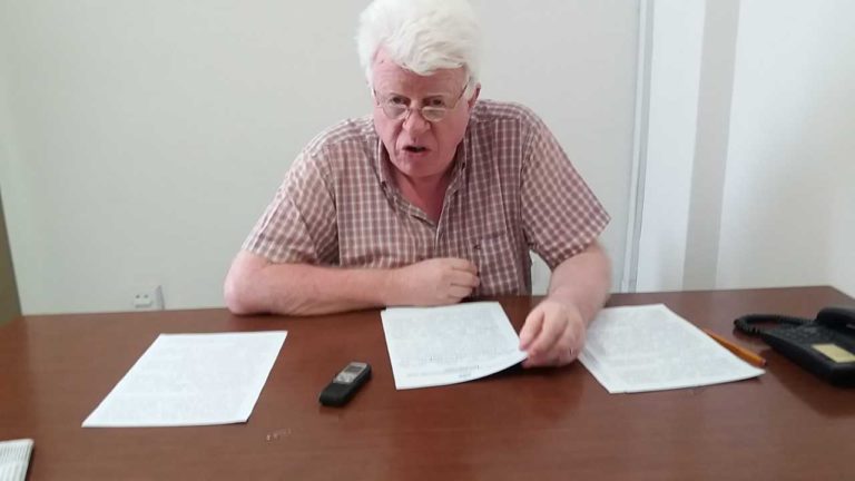 Λαική Συσπείρωση Πελοποννήσου: “Όσοι διαφωνούν να περάσουν απέναντι”