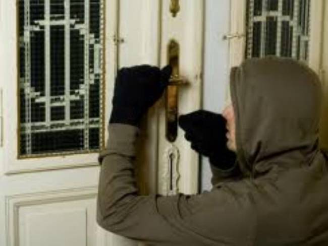 Έκλεβαν και ζητούσαν χρήματα για να επιστρέψουν τα κλοπιμαία