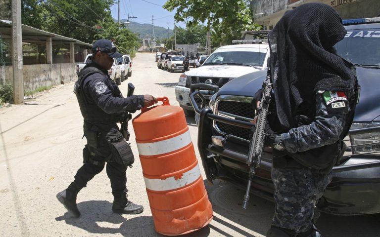 28 νεκροί από  συγκρούσεις σε φυλακή του Ακαπούλκο