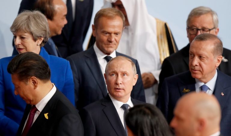 “Πυρά” Τουσκ κατά χωρών της G20 που αδιαφορούν για το προσφυγικό