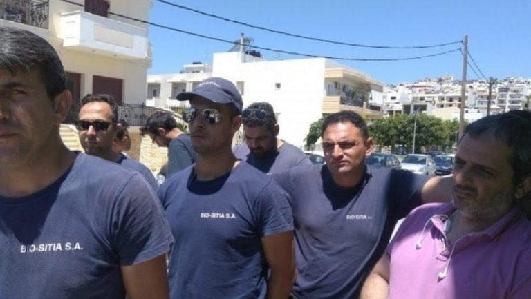 Επιστρέφουν στη δουλειά τους