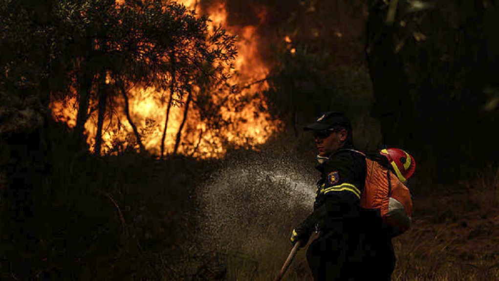 Δασική πυρκαγιά στην περιοχή Κέχρος στη Νέα Σάντα Ροδόπης