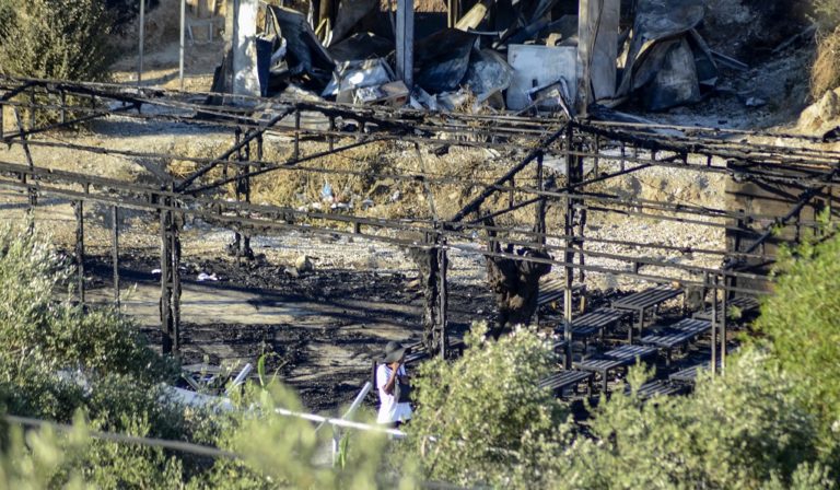 Λέσβος: Σοβαρά επεισόδια στο Κέντρο Υποδοχής της Μόριας