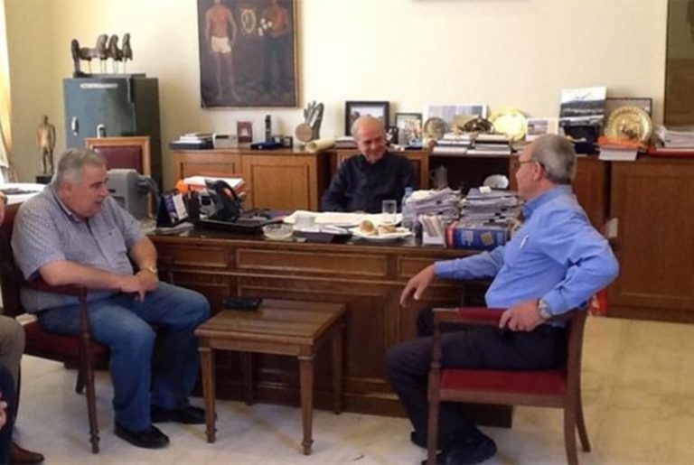 Συνάντηση με το δήμαρχο για την ονοματοδοσία δρόμου