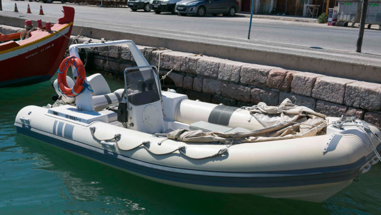 Ταχύπλοο παρέσυρε ψαροντουφεκά στην Χαλκιδική