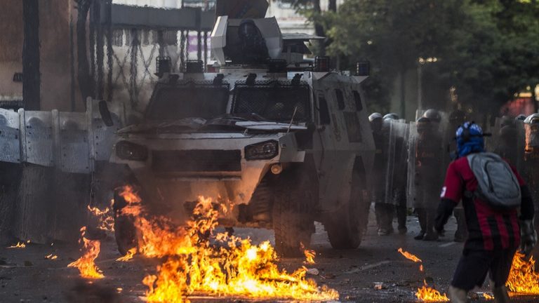 Βενεζουέλα: Άλλοι δύο νεκροί σε συγκρούσεις στην 48ωρη απεργία