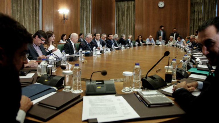 Οι αντιδράσεις των κομμάτων για τη συνεδρίαση του υπουργικού συμβουλίου