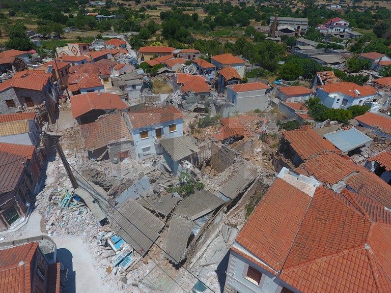 Να βιαστούν οι σεισμόπληκτοι να προσκομίσουν τα δικαιολογητικά τους για το επίδομα – Ενημέρωση από την Αντιδήμαρχο Κοινωνικής Προστασίας