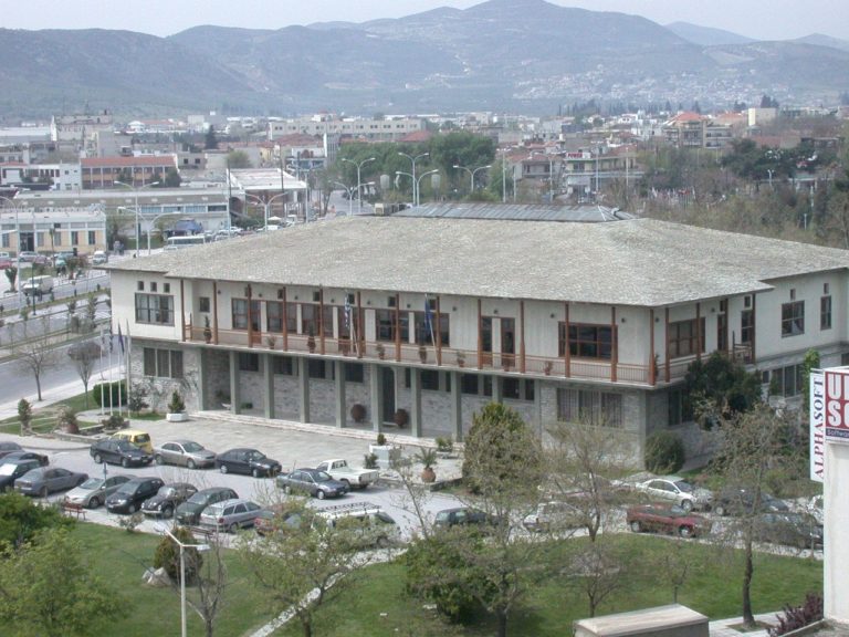 Αχ. Μπέος: Επιλέξτε σε ποιο οικόπεδο θέλετε να γίνει το Δικαστικό Μέγαρο