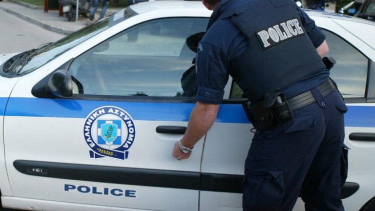 Δύο συλλήψεις στο Μορφάτι για κατοχή κοκαΐνης
