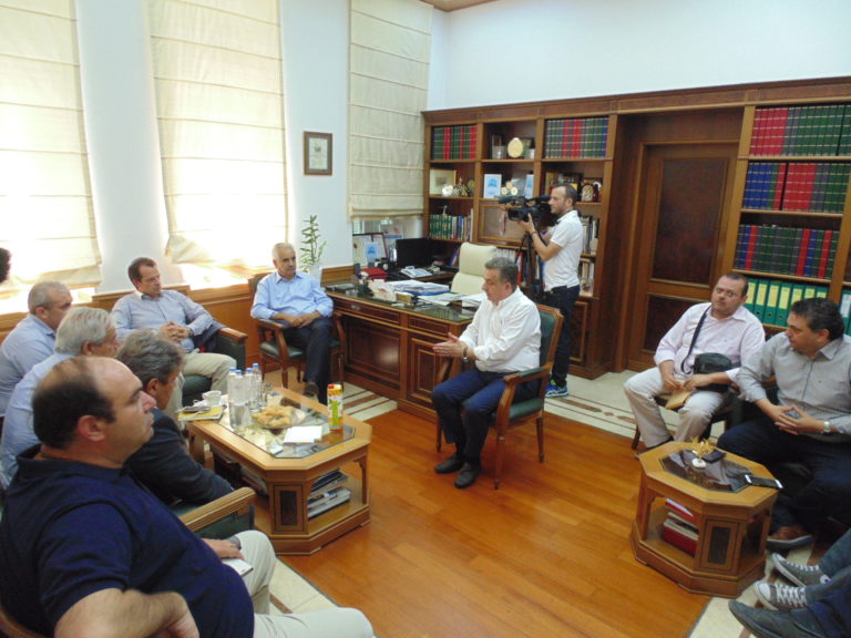 Τα  έργα της Κρήτης στη συνάντηση του Περιφερειάρχη Στ. Αρναουτάκη με τον Γ.Γ. Υποδομών Γ. Δέδε