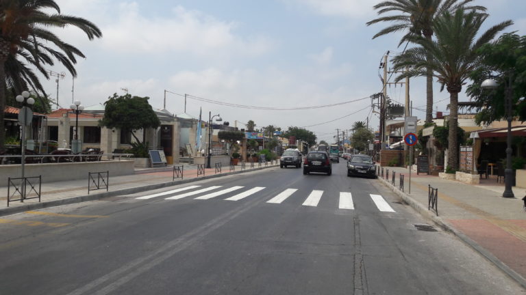Εργασίες διαγράμμισης διαβάσεων από το Δήμο Πλατανιά