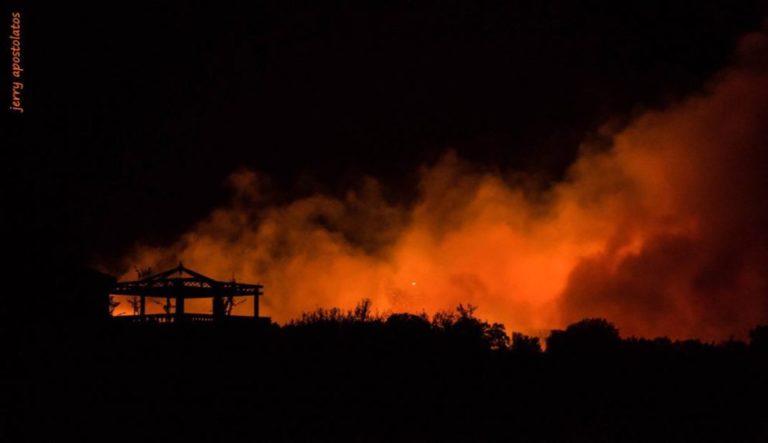 Μετά τη Ζάκυνθο “μπαράζ” πυρκαγιών και στην Κεφαλονιά