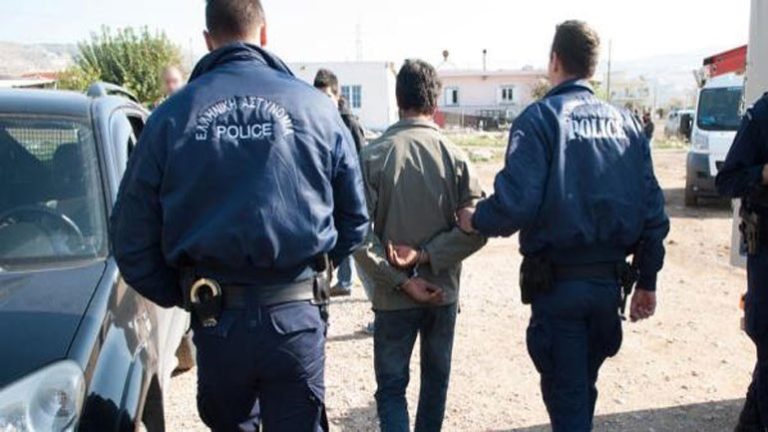 Κρήτη: 46 συλλήψεις στα αεροδρόμια του νησιού