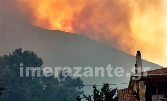 Ζάκυνθος: Μάχη με τις φλόγες στην ευρύτερη περιοχή Πηγαδακίων-Κατασταρίου