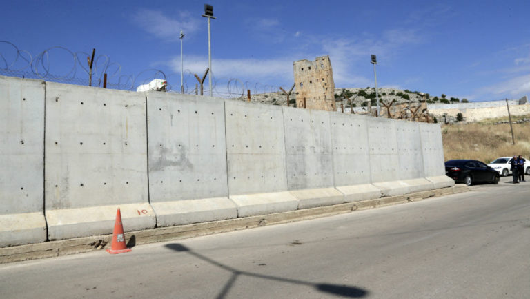Ξεκίνησε η ανέγερση “τείχους ασφαλείας” στα σύνορα Τουρκίας-Ιράν