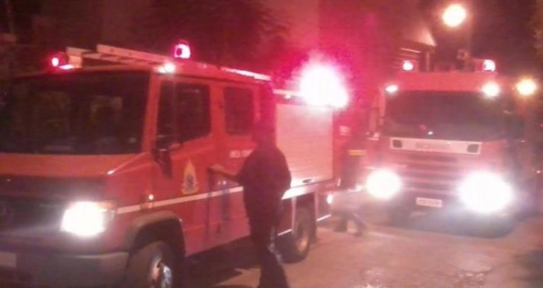 Πυρκαγιά σε διαμέρισμα πενταώροφης πολυκατοικίας στις Συκιές