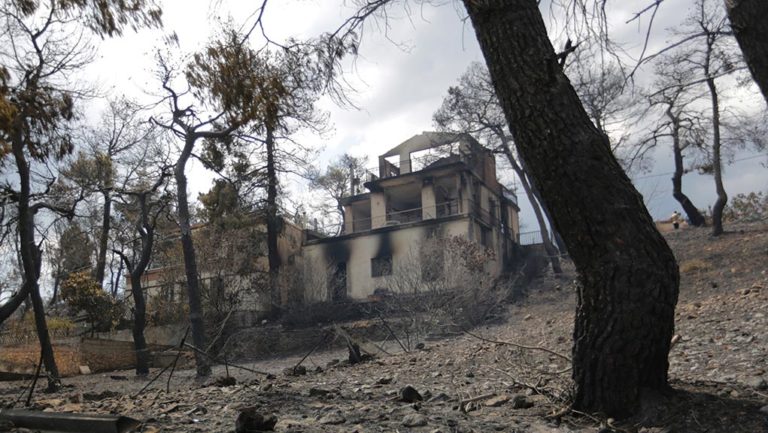 Μέτρα αντιμετώπισης των συνεπειών από τις πυρκαγιές – Αποζημιώσεις και διευκολύνσεις για τους πληγέντες