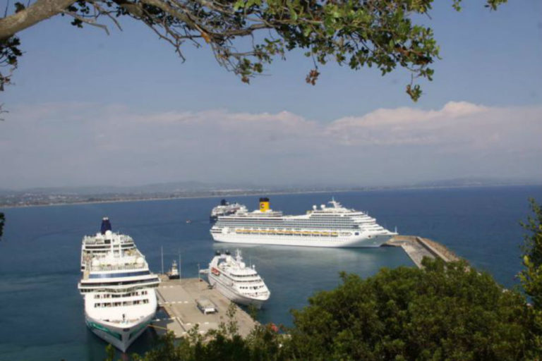 Αίτημα νέας χρηματοδότησης για τα στέγαστρα στο Κατάκολο
