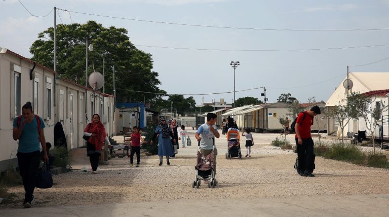 Εκατόν ενενήντα οικογενειακές επανενώσεις τον μήνα από την Ελλάδα στη Γερμανία