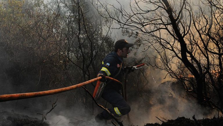 Νεκρός από πυρκαγιά σε σπίτι στις Μηλιές Πλωμαρίου