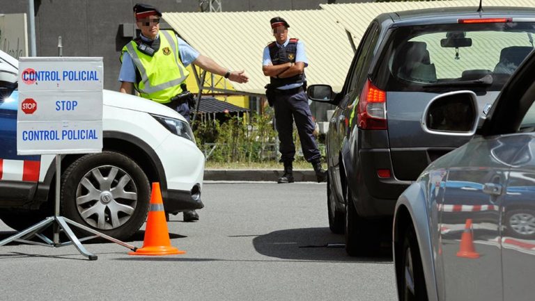 Βαρκελώνη: Ασύλληπτος παραμένει ο οδηγός του βαν – Σχεδίαζαν επιθέσεις με φιάλες βουτανίου (video)