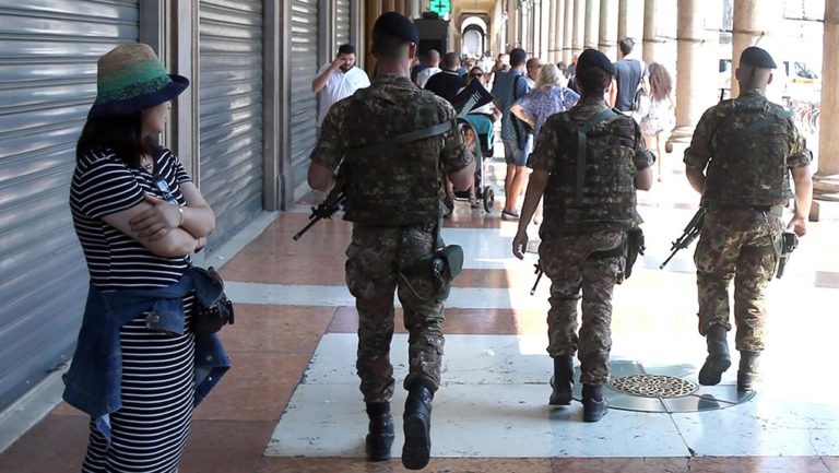 Πιθανόν ζωντανός ο δράστης της επίθεσης στη Βαρκελώνη – Παραμένει ασύλληπτος
