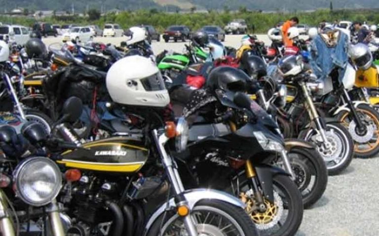 Λάρισα: Συμβολική μοτοπορεία και δρόμος μνήμης στα Τέμπη για τα δύο χρόνια από την τραγωδία
